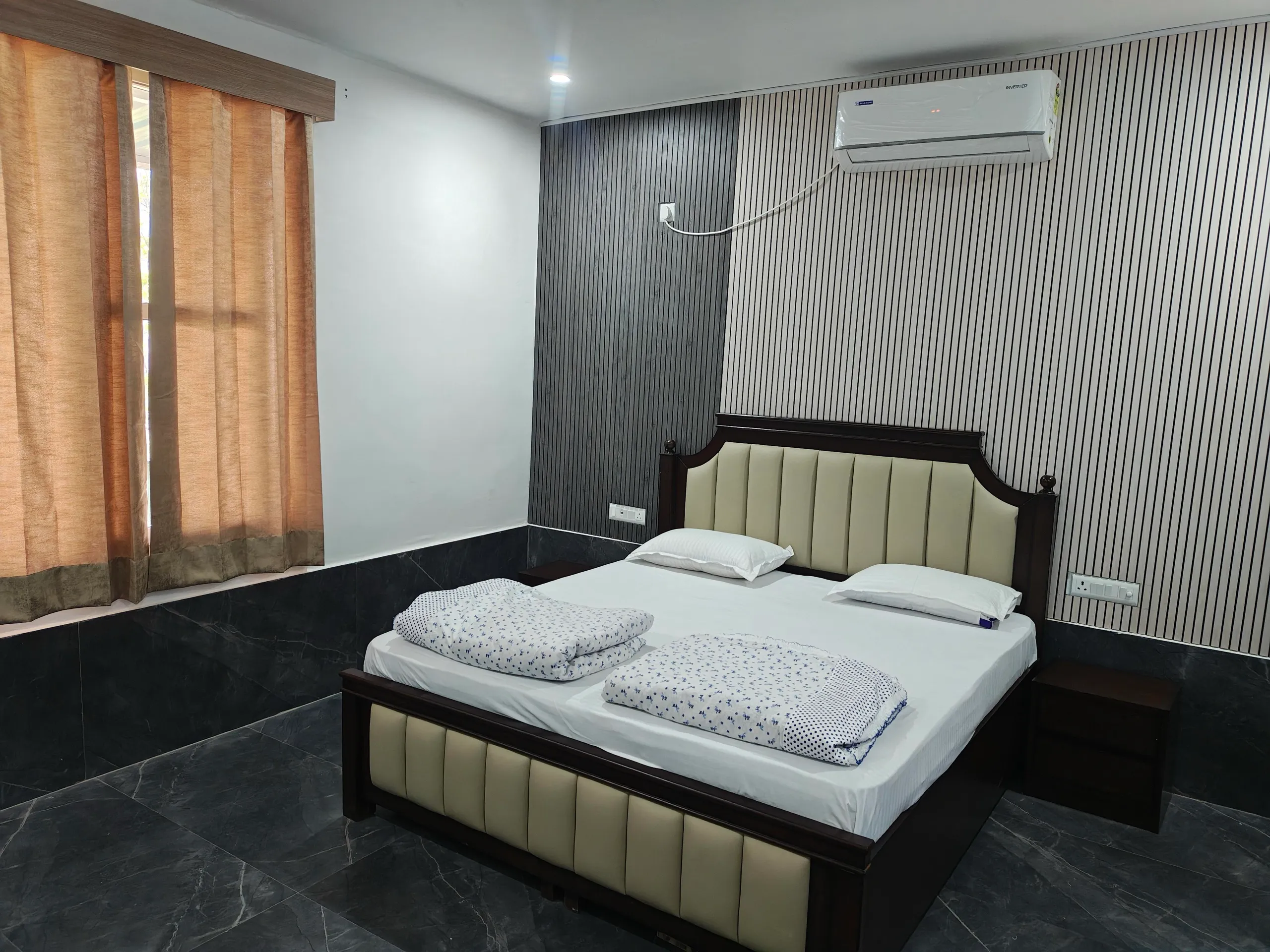 Second bedroom with king bed and AC